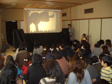 影絵の上映会の様子
