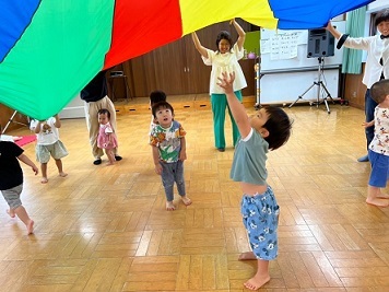 親と子のリズムクラブ