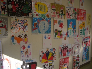 にぎやかな子どもの作品
