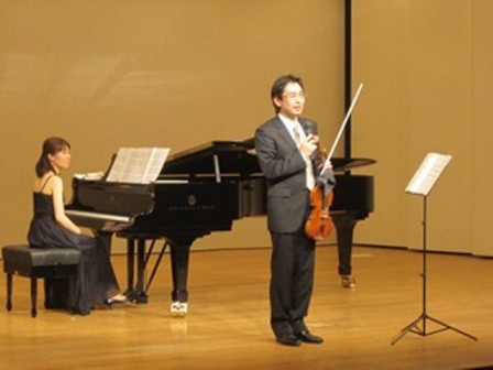 曲の説明中♪