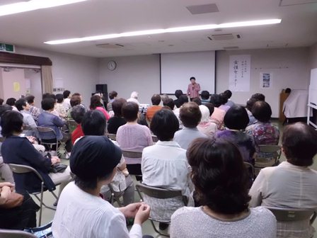 プロデューサーの長田朱美さんのお話