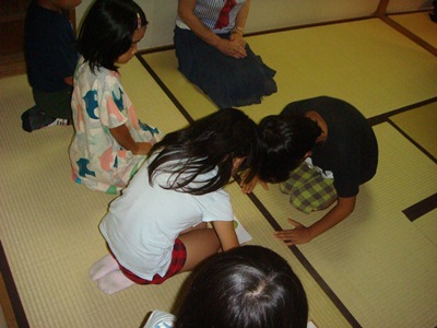 マナーを教えてもらってます。