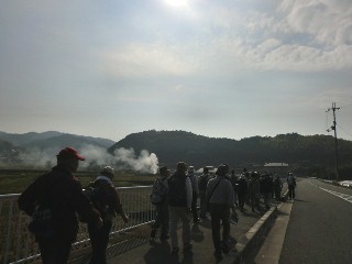 弘仁寺へ向かう写真