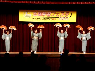 田原公民館　八重の会