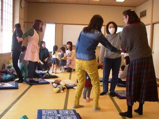 絵本の読み聞かせ