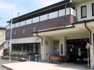 南部公民館の正面の写真です