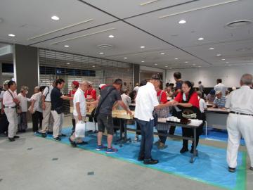 非常食の配布