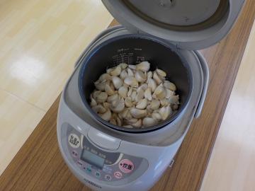 黒にんにく作り