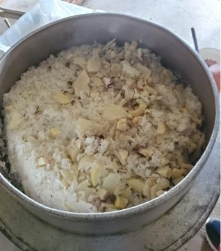 桜と筍の炊込みご飯