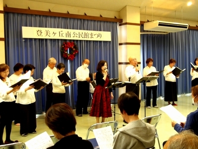 学習発表(コーラス「青いりんご」)