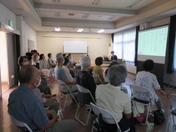 講座（歌声サロン）の様子