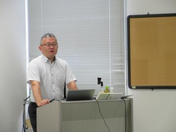 講師の末吉洋文先生