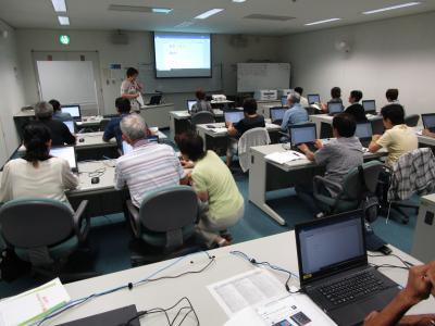 過去のパソコン講座の様子